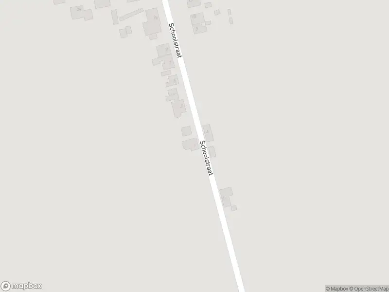 Ambulance met grote spoed naar de Schoolstraat in Langeweg