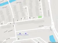 Ambulance met grote spoed naar de Royaardsplein in Schiedam