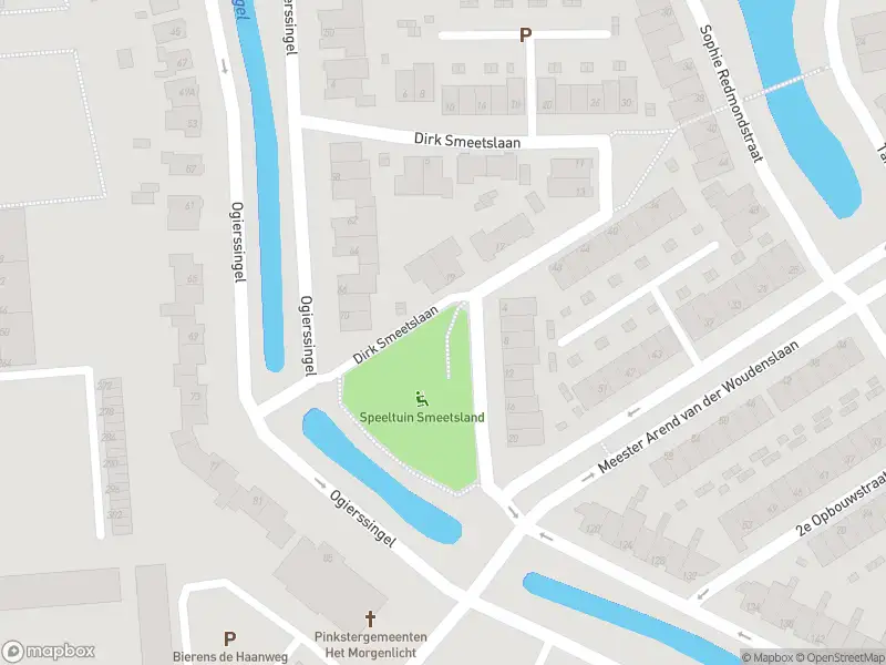 Ambulance met grote spoed naar de Dirk Smeetslaan in Rotterdam