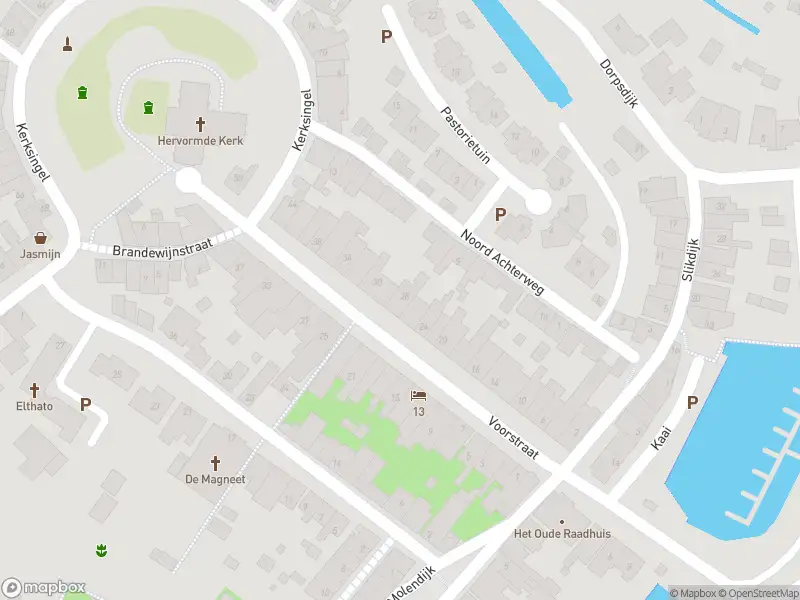 Ambulance met gepaste spoed naar de Voorstraat in Ooltgensplaat