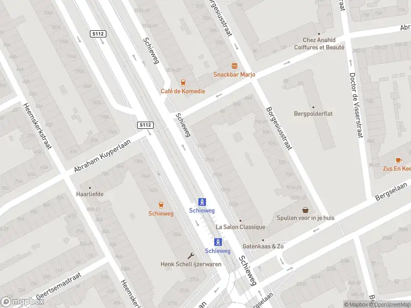 Ambulance met gepaste spoed naar de Schieweg in Rotterdam