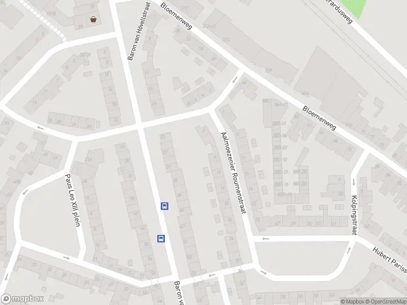 Brandweer met gepaste spoed naar de Kardinaal van Rossumplein in Maastricht vanwege een liftopsluiting