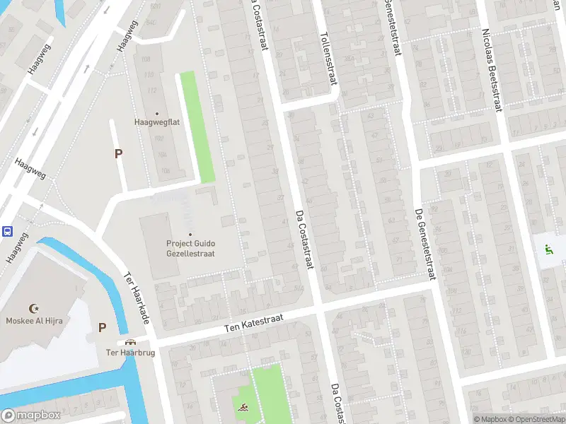 Ambulance met grote spoed naar de Potgieterlaan in Leiden