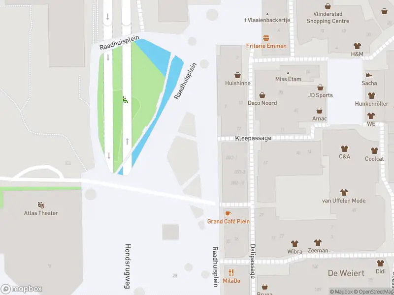 Brandweer met grote spoed naar de Raadhuisplein in Emmen