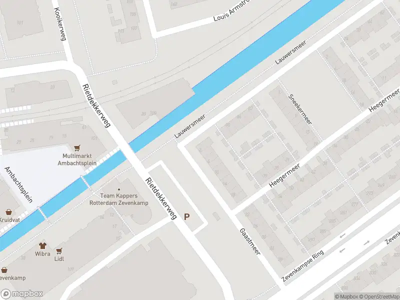 Ambulance met gepaste spoed naar de Gaastmeer in Rotterdam