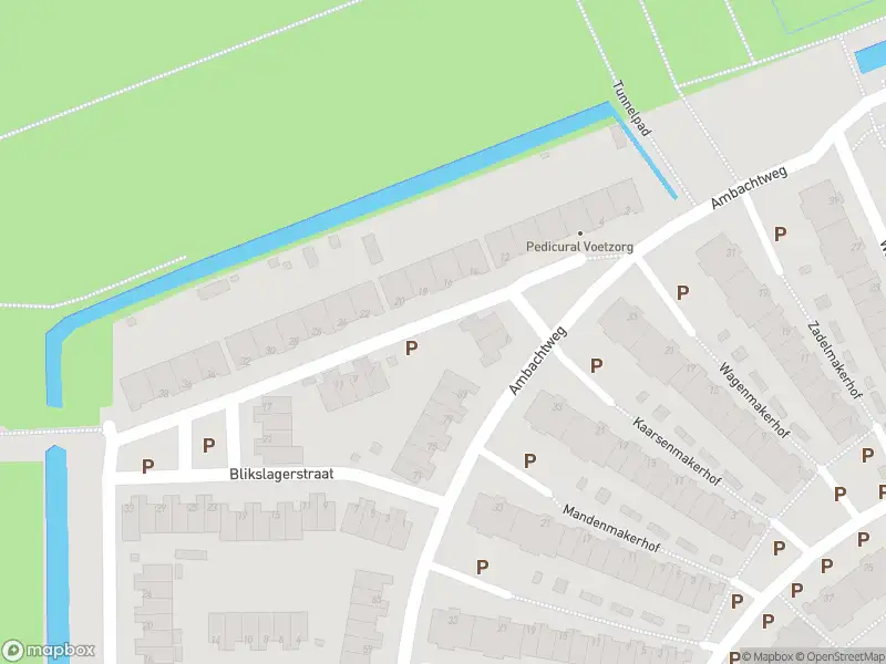 Ambulance met grote spoed naar de Munterstraat in Schiedam