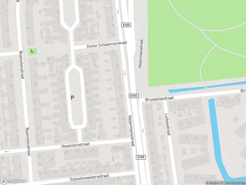 Ambulance met gepaste spoed naar de Bloemgracht in Zaandam