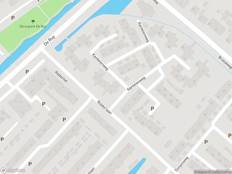 Ambulance met gepaste spoed naar de Kantelenweg in Oostvoorne