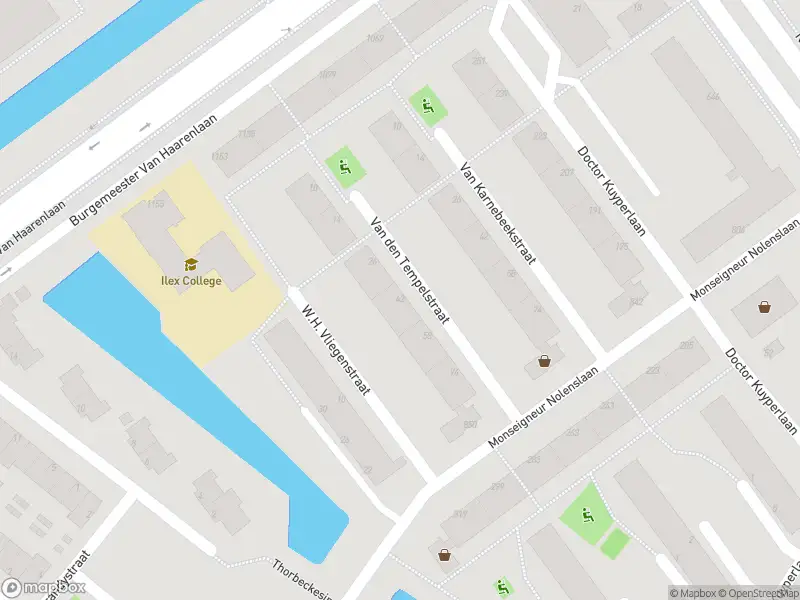 Ambulance met gepaste spoed naar de Van den Tempelstraat in Schiedam