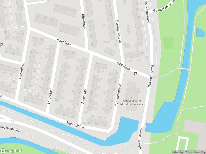 Brandweer met gepaste spoed naar de Ribeslaan in Schiedam vanwege afhijsen patient