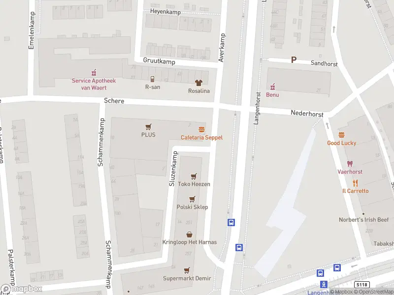 Ambulance met grote spoed naar de Langenhorst in Rotterdam