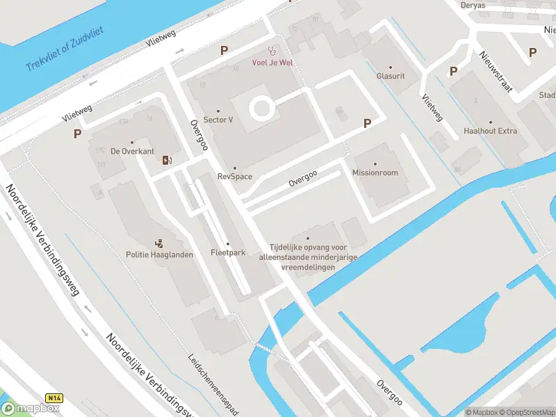 Ambulance met grote spoed naar de Overgoo in Leidschendam