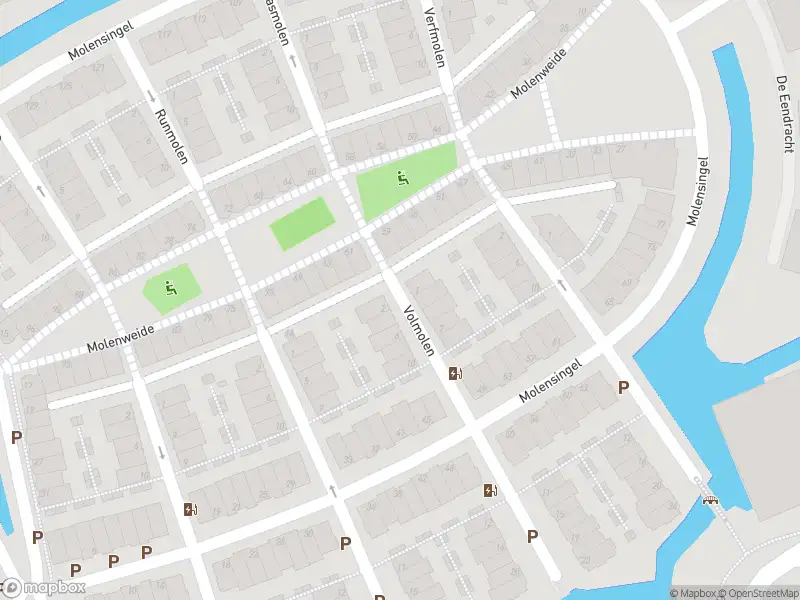 Ambulance met grote spoed naar de Volmolen in Delft