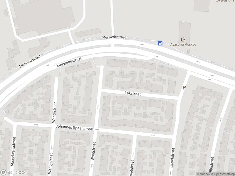 Ambulance met gepaste spoed naar de Lekstraat in Dordrecht