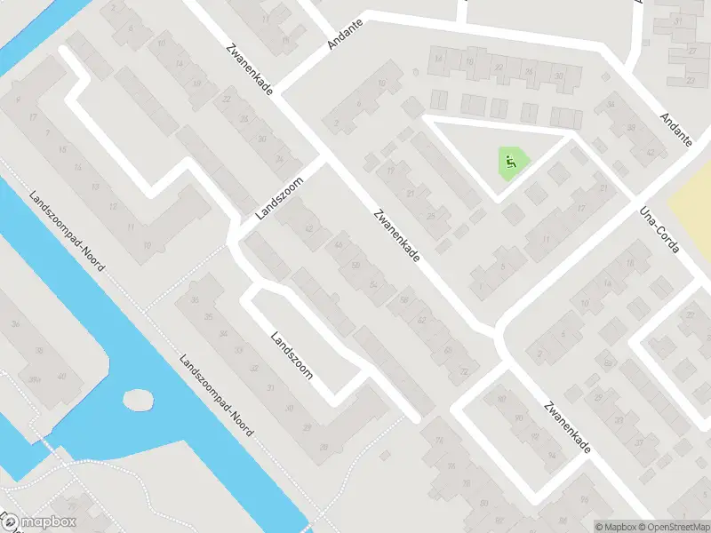 Ambulance met gepaste spoed naar de Zwanenkade in Krimpen aan den IJssel