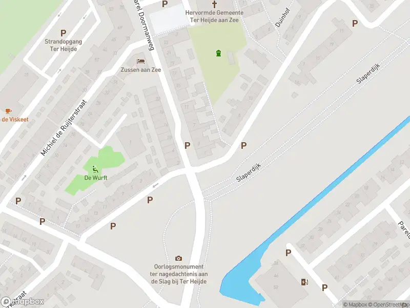 Ambulance met grote spoed naar de Karel Doormanweg in Ter Heijde