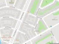 Ambulance met grote spoed naar de Jac. P. Thijsseplein in Amsterdam