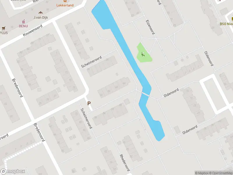 Ambulance met grote spoed naar de Schelmeroord in Rotterdam