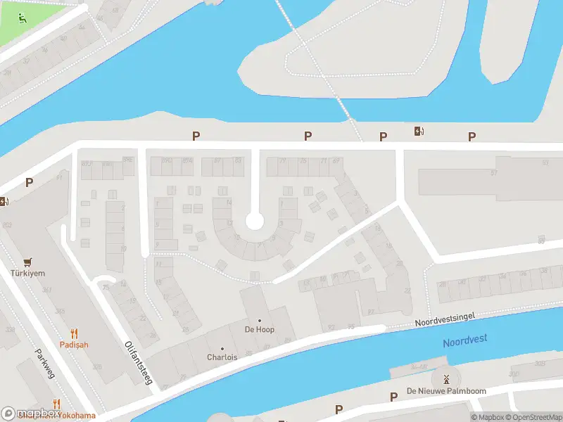 Brandweer met grote spoed naar de Burgemeester Honnerlage Gretehof in Schiedam vanwege gebouwbrand