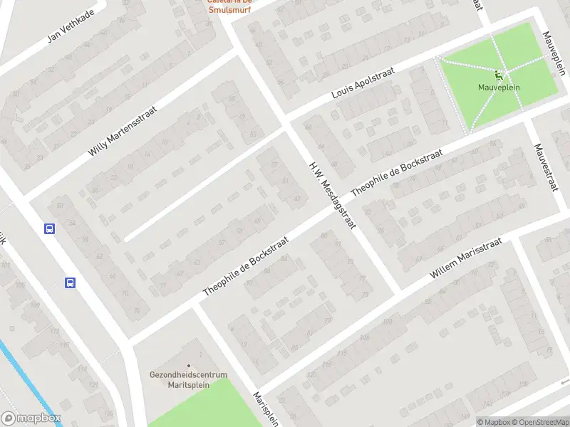 Ambulance met grote spoed naar de Theophile de Bockstraat in Dordrecht