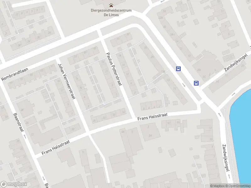 Brandweer met gepaste spoed naar de Paulus Potterstraat in Woerden vanwege afhijsen patient