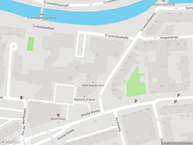 Ambulance met grote spoed naar de Crooswijkseweg in Rotterdam