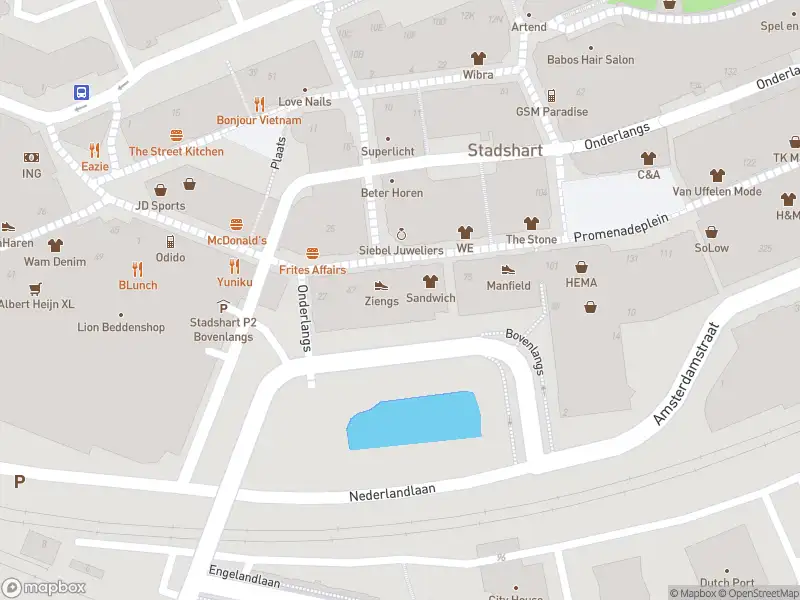 Ambulance met grote spoed naar de Bovenlangs in Zoetermeer