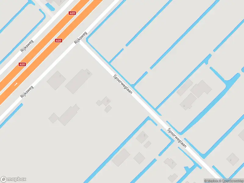 Brandweer met gepaste spoed naar de Spoorweglaan in Moordrecht