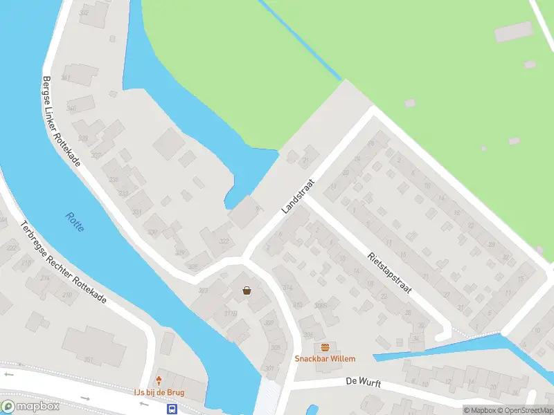 Ambulance met grote spoed naar de Landstraat in Rotterdam