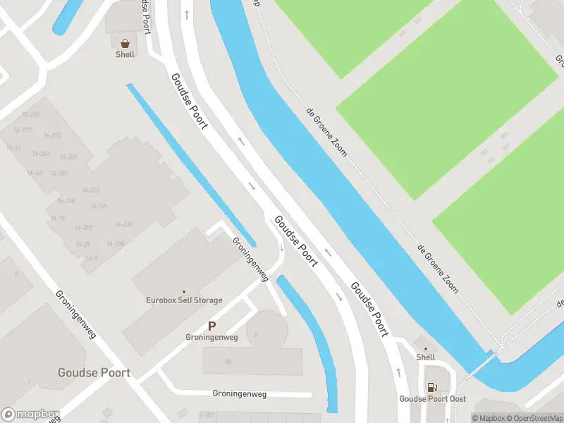 Ambulance met gepaste spoed naar de Goudse Poort in Gouda