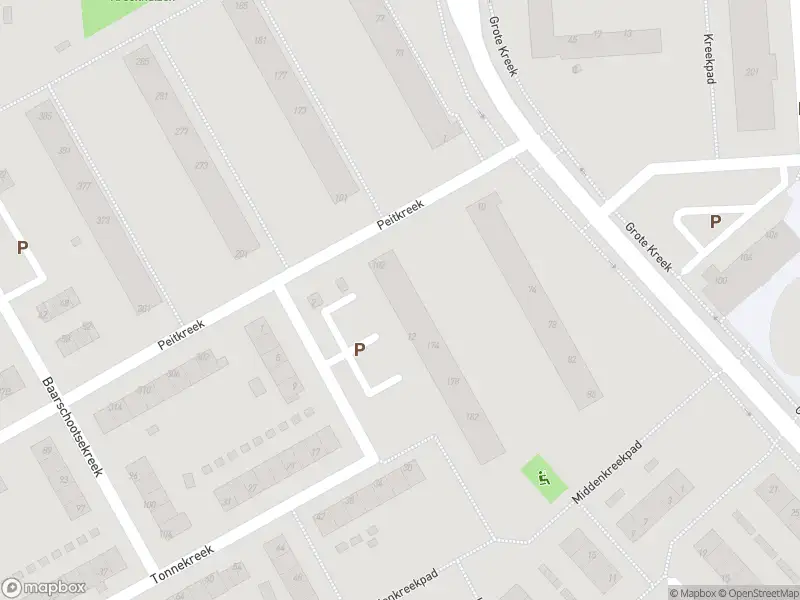 Ambulance met grote spoed naar de Peitkreek in Rotterdam