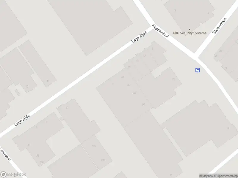 Brandweer met grote spoed naar de Hoppenkuil in Eindhoven vanwege reanimatie