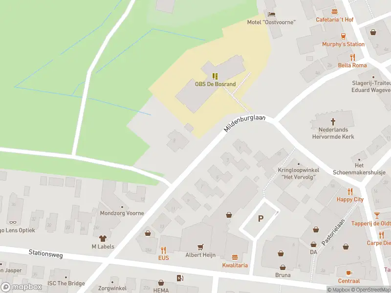 Ambulance met grote spoed naar de Mildenburglaan in Oostvoorne