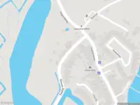 Brandweer met grote spoed naar de Nieuwe Rijweg in Spaarndam vanwege afhijsen patient