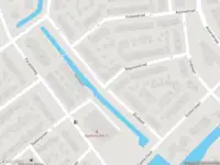 Ambulance met grote spoed naar de Begoniastraat in Alblasserdam