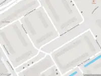 Ambulance met grote spoed naar de Bogaardplein in Rijswijk