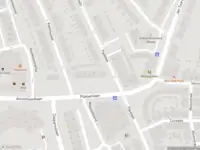 Brandweer met gepaste spoed naar de Plataanlaan in Weesp