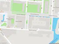 Brandweer met gepaste spoed naar de Eemlandstraat in Amsterdam