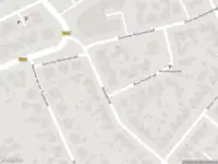 Brandweer met grote spoed naar de Nieuwstraat in Noordwolde vanwege gebouwbrand