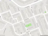 Ambulance met grote spoed naar de Cederdreef in Vlaardingen