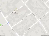 Brandweer met grote spoed naar de Pastoor van Kanstraat in Maastricht vanwege voertuigbrand