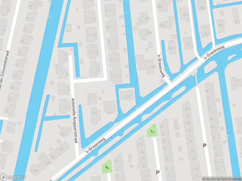 Ambulance met grote spoed naar de 's-Gravenweg in Rotterdam