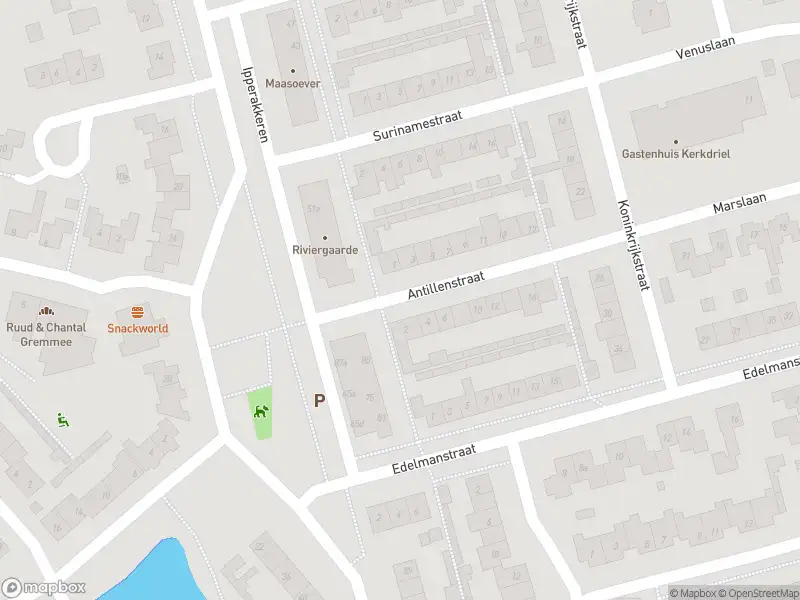 Brandweer met grote spoed naar de Antillenstraat in Kerkdriel vanwege voertuigbrand