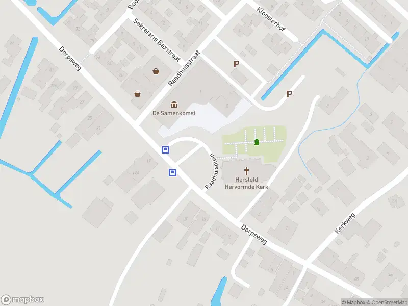 Ambulance met grote spoed naar de Dorpsweg in Leerbroek