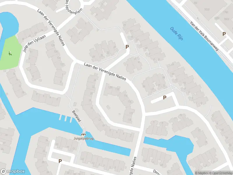 Politie met grote spoed naar de Laan der Verenigde Naties in Leiden vanwege personen te water