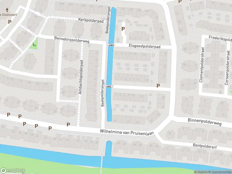 Ambulance met grote spoed naar de Dammaspolderpad in Gouda