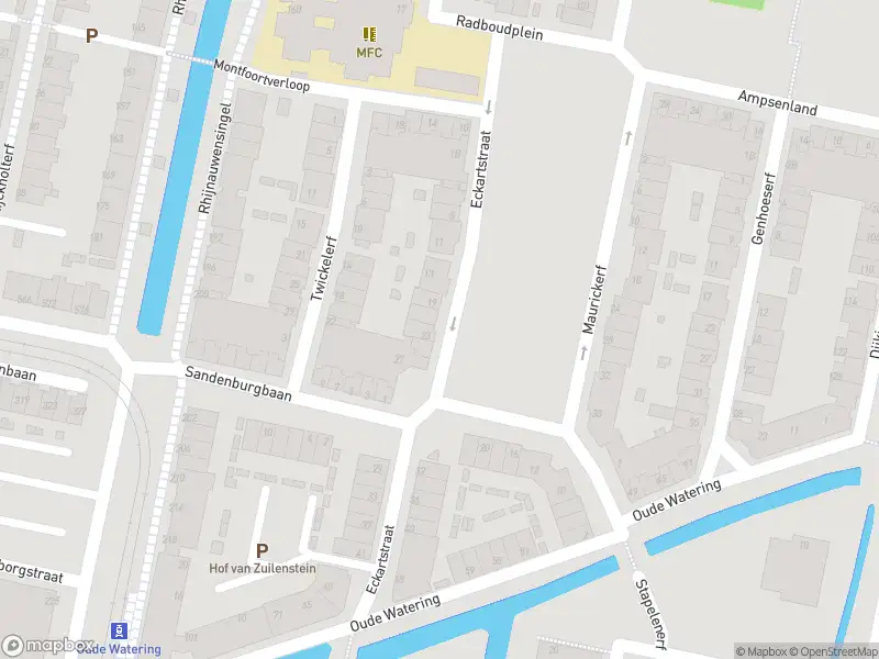 Ambulance met grote spoed naar de Eckartstraat in Rotterdam