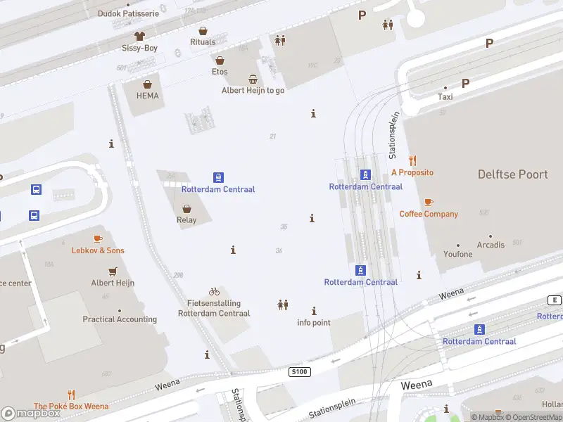 Ambulance met gepaste spoed naar de Stationsplein in Rotterdam