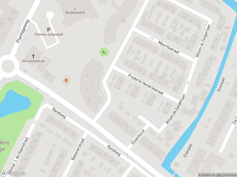 Ambulance met grote spoed naar de Willem de Zwijgerlaan in Alblasserdam