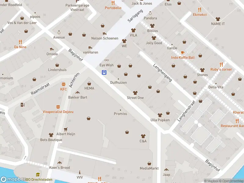 Ambulance met grote spoed naar de Bagijnhof in Dordrecht